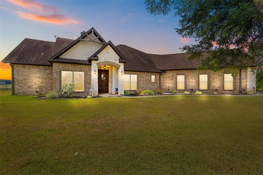 215 Deerfield Lake Circle, Hallsville, TX 75605
