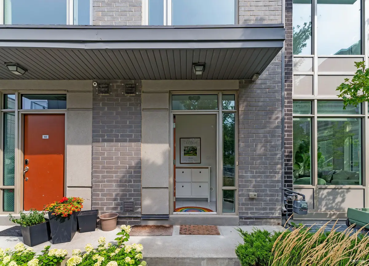 Toronto W08, ON M9C 0C1,31 Applewood LN #67