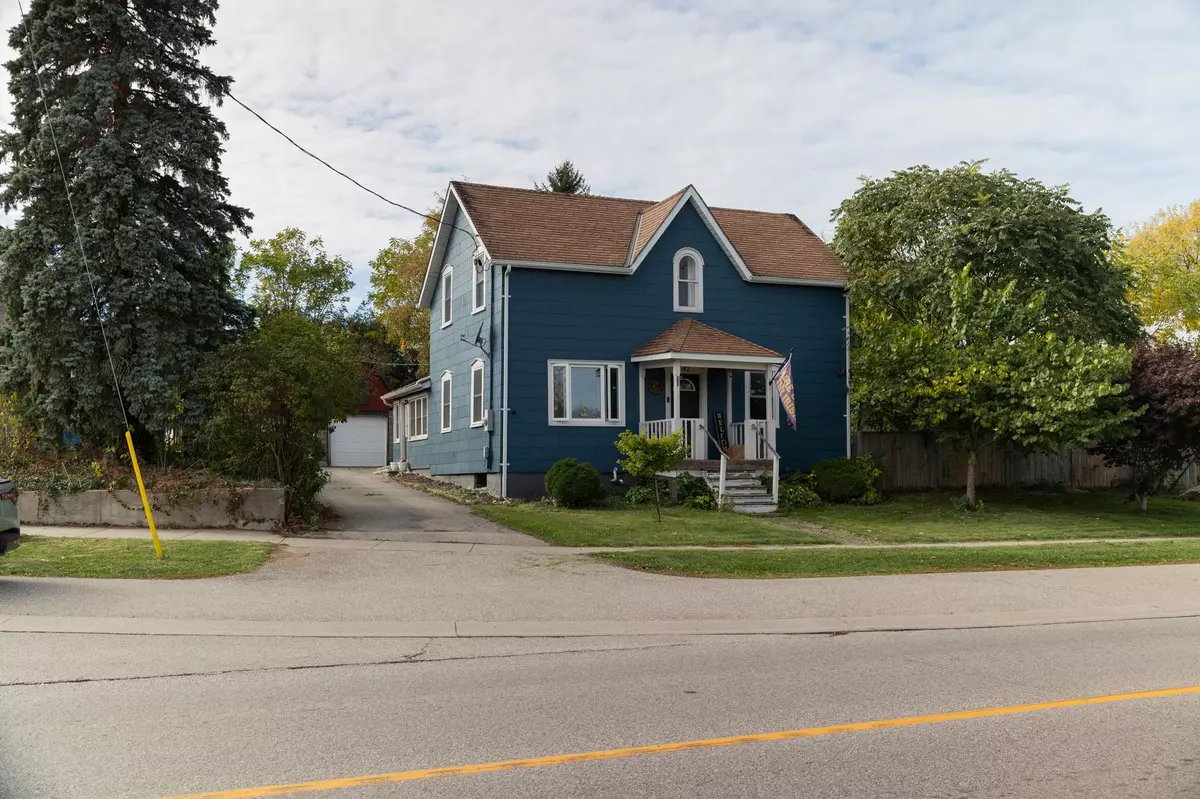 Brant, ON N0E 1R0,47 SIMCOE ST