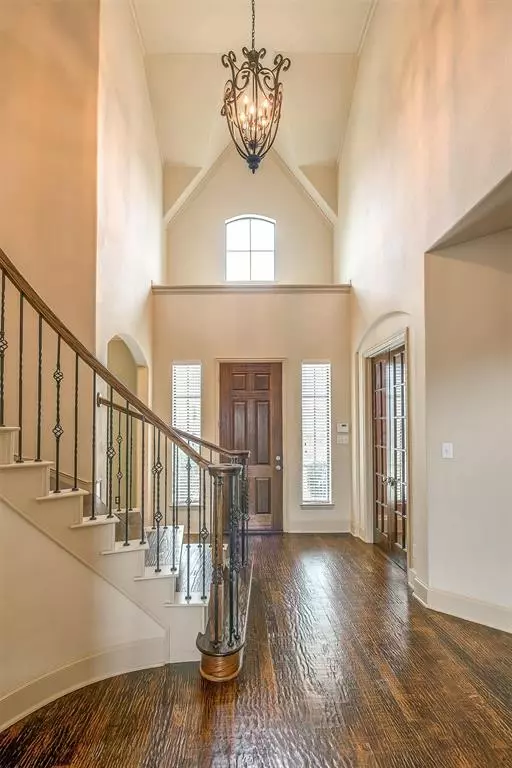 Carrollton, TX 75007,1505 Branch Hollow Drive E