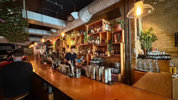 563 Bloor ST W, Toronto C01, ON M5S 1Y6