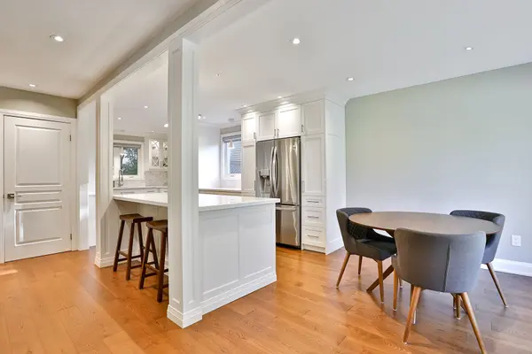 Toronto C15, ON M2J 1C6,21 Meadowglade CRES