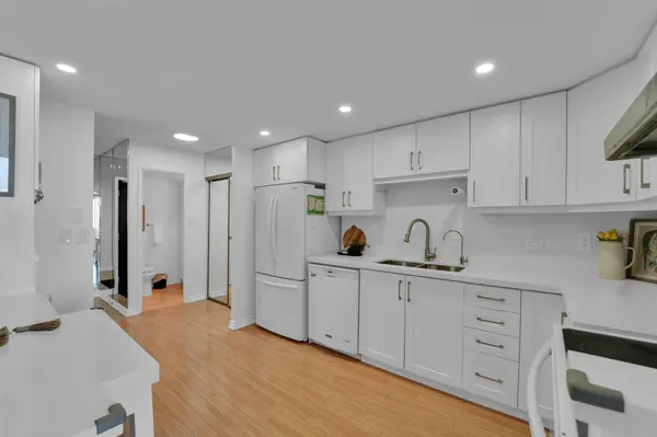 2350 Bridletowne CIR #1811, Toronto E05, ON M1W 3E6