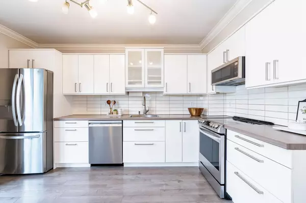 Barrie, ON L4N 8N7,220 Churchland DR