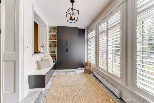 Toronto W01, ON M6K 3B6,21 Wilson Park RD