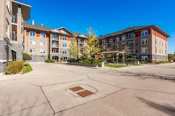 Guelph, ON N1L 0L8,106 Bard BLVD #304