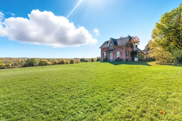 Otonabee-south Monaghan, ON K9J 6Y3,3070 Wallace Point RD