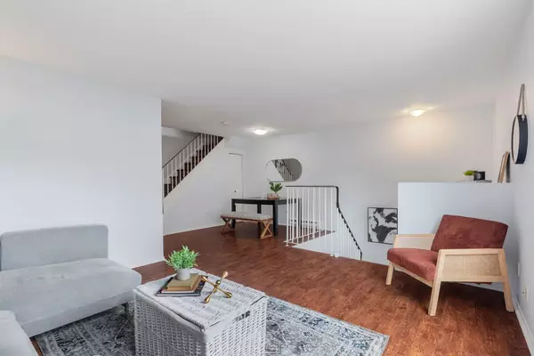 South Of Baseline To Knoxdale, ON K2H 8T3,25H Banner RD