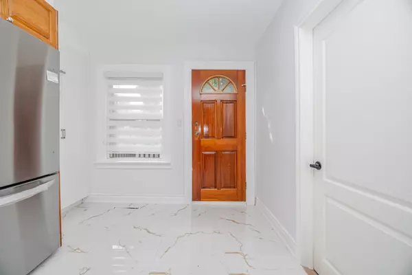 Niagara Falls, ON L2G 6T3,7751 Thomas ST