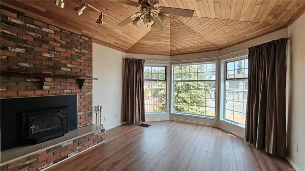 Campbell River, BC V9W 5Z6,450 Cormorant Rd