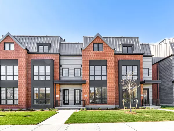 222 Atkinson AVE, Vaughan, ON L4J 4R3