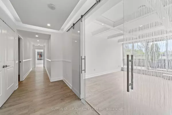 Vaughan, ON L4J 0J5,7608 Yonge ST #514