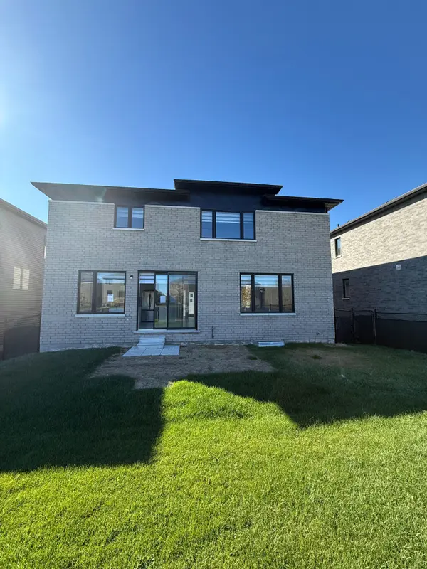 Wasaga Beach, ON L9Z 0N4,10 Rosanne CIR