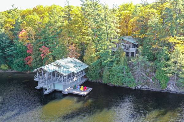 1024 Neals RD, Muskoka Lakes, ON P0C 1M0
