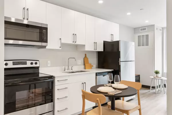 Welland, ON L3C 0L1,695 Niagara ST #216