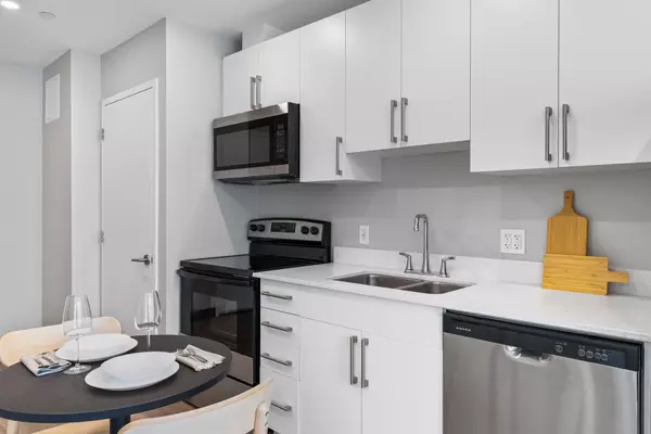 Welland, ON L3C 0L1,695 Niagara ST #216