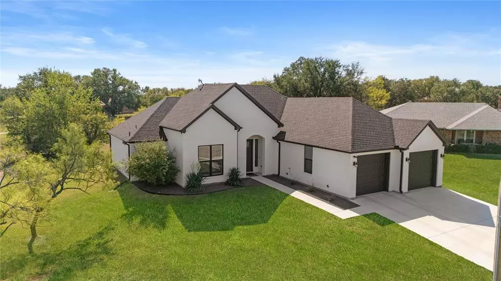 Runaway Bay, TX 76426,210 Bartlett Court