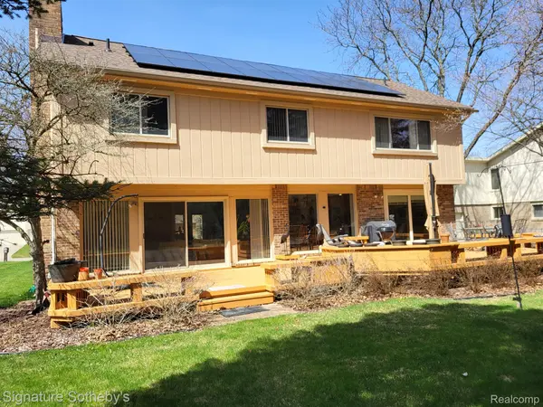 West Bloomfield, MI 48322,6358 TIMBERWOOD S