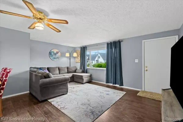 Wolverine Lake, MI 48390,1420 DELMONTE ST