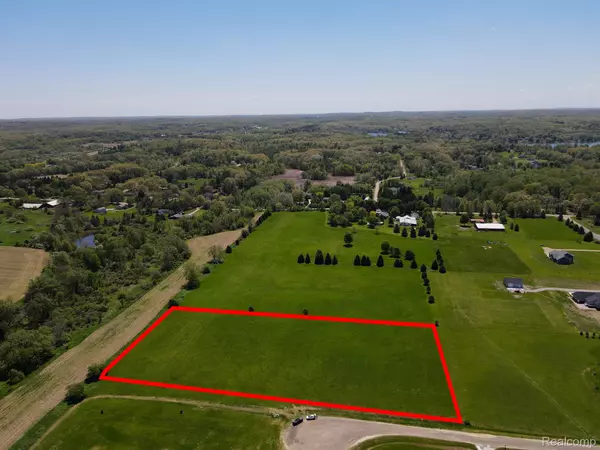 Metamora, MI 48455,0 E BROOK CT