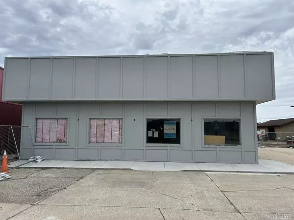 121 - 123 S Wisconsin Avenue AVE, Gaylord, MI 49735