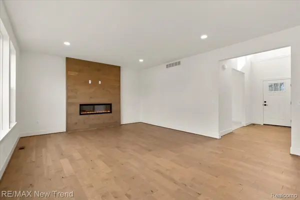 Clarkston, MI 48346,6515 CAMBRIDGE CIR