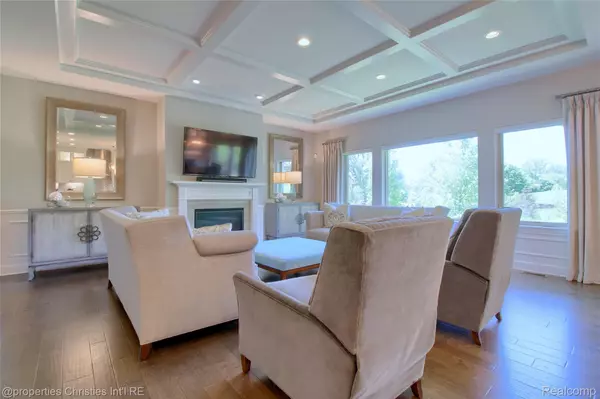 Northville, MI 48168,49062 Honey Tree CT