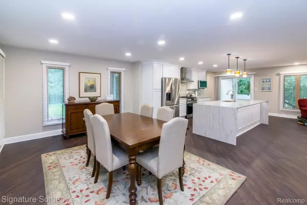 Southfield, MI 48033,23415 Beech RD