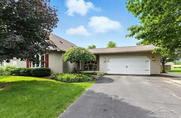 10115 Lakewood DR,  Saginaw,  MI 48609