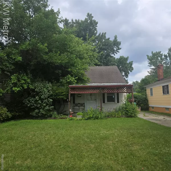 23824 Tuscany AVE, Eastpointe, MI 48021