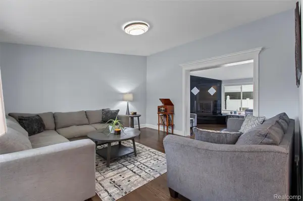 Madison Heights, MI 48071,1702 Byron AVE