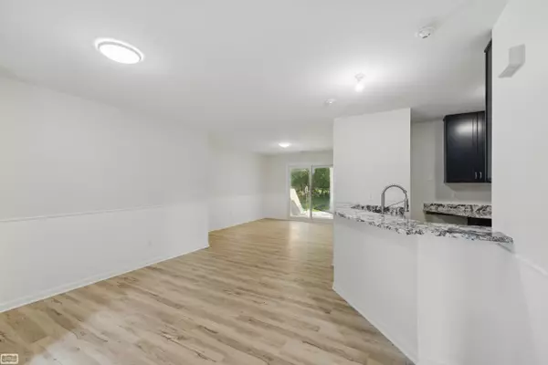 Mount Clemens, MI 48043,78 Rosebud LN