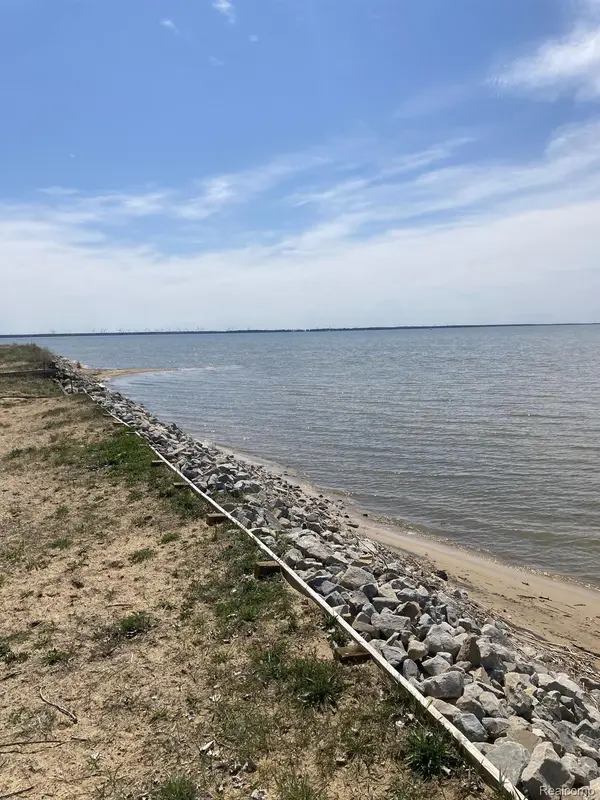 9859 SUNSET BLVD, MI 48755