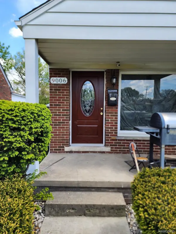 Detroit, MI 48228,9006 GRANDVILLE AVE