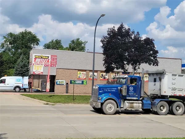 MI 48125,4650 S Beech Daly ST