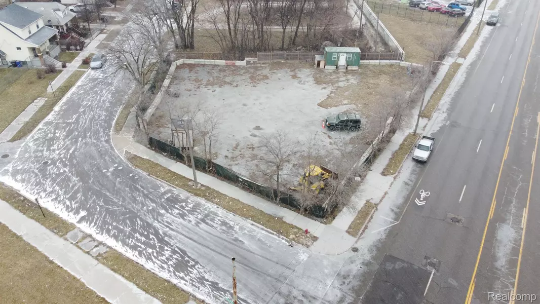 6474 W WARREN AVE, MI 48210