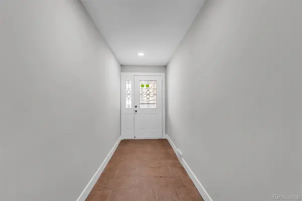 Southfield, MI 48033,22929 WREXFORD DR