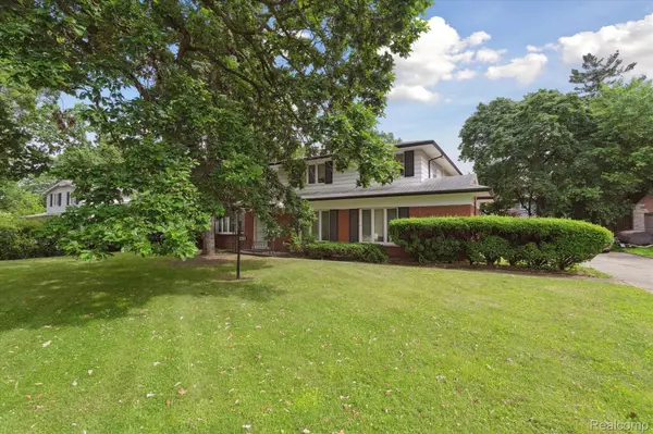 Detroit, MI 48203,1281 Balmoral DR