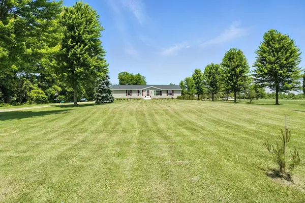 12240 Griffin RD, Riley, MI 48041