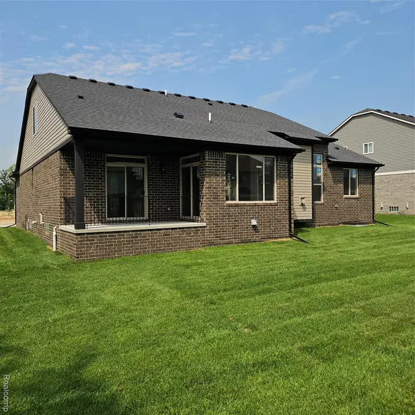 Macomb, MI 48042,18506 STALLMANN DR