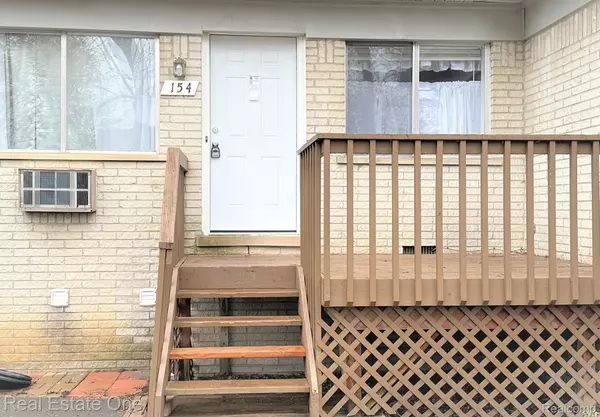 Walled Lake, MI 48390,154 LADD RD