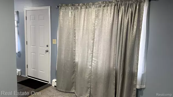 Walled Lake, MI 48390,154 LADD RD