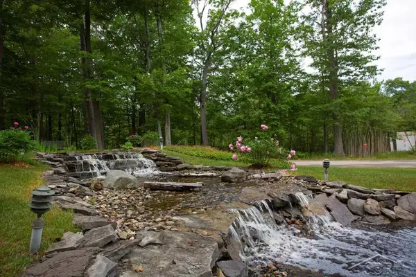 MI 48725,5740 Killarney DR