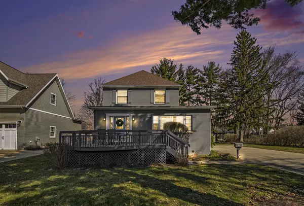 South Haven, MI 49090,75 Elkenburg ST