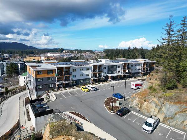 4810 Cedar Ridge Pl #301,  Nanaimo,  BC V9T 0M7