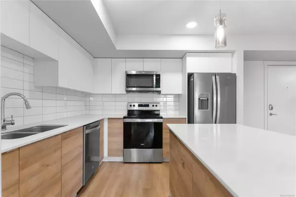 Nanaimo, BC V9T 0M7,4810 Cedar Ridge Pl #301