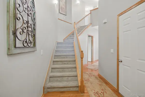 Trenton, MI 48183,5496 GREENWAY DR #48