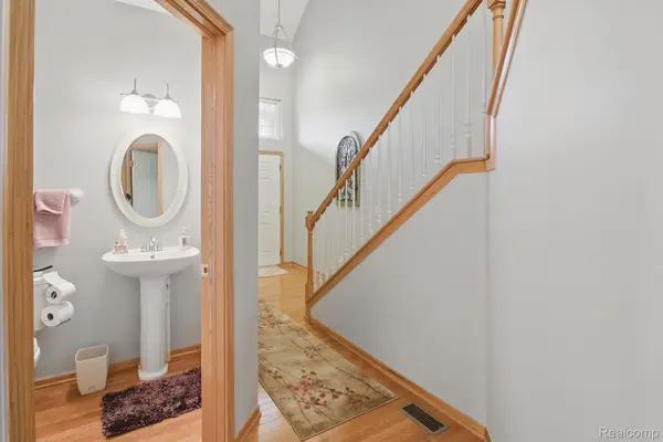 Trenton, MI 48183,5496 GREENWAY DR #48