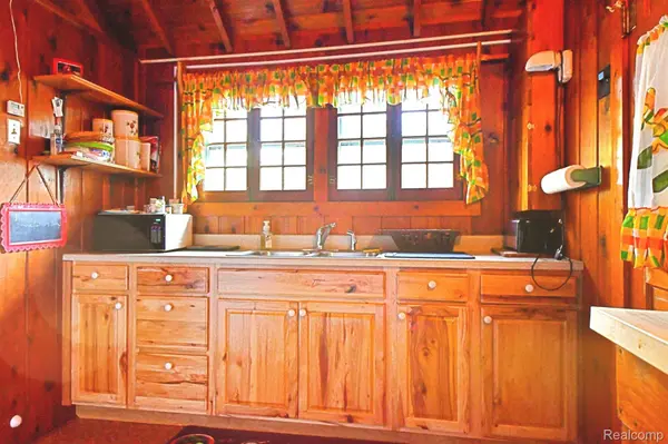 St. Helen, MI 48656,1510 MAPLE AVE