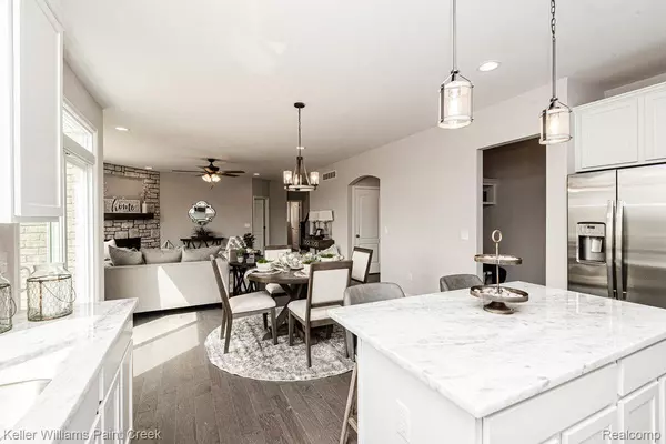 Troy, MI 48083,2204 ORPINGTON DR